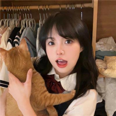 白色巴士
